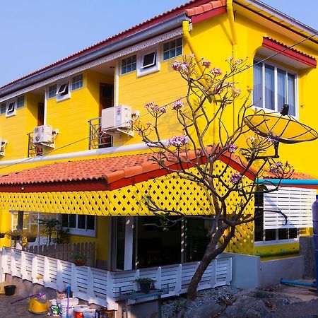 Rak Ban Kerd House Ko Si Chang Quarto foto